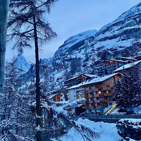 Lägenhet Cosy Modern With Balcony And Matterhorn View *